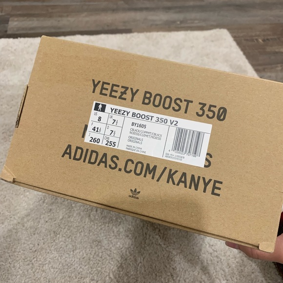Yeezy Boost 350 V2 - Picture 9 of 10